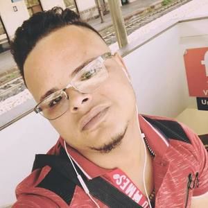 Meet your Posher, Cristian alexander